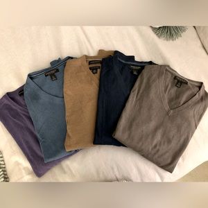 Set of 5 Banana Republic lightweight v neck sweaters